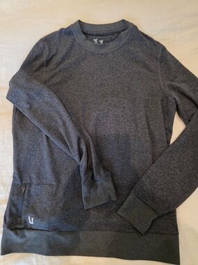 Vuori Men's Crewneck Sweater - Charcoal